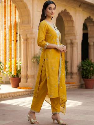 Women Ethnic Motifs Embroidered Regular Thread Work Kurta with Trousers & With Dupatta 4