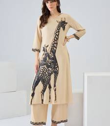 Women Animal Printed Regular Kurta with Trousers