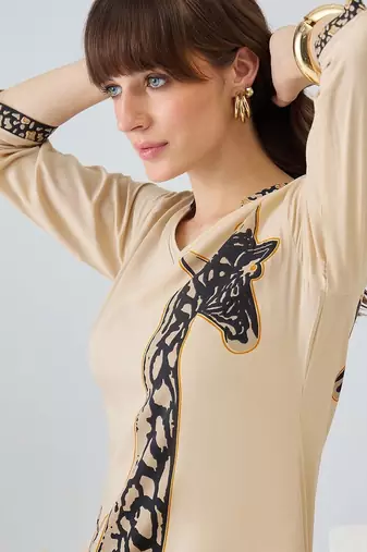 Women Animal Printed Regular Kurta with Trousers