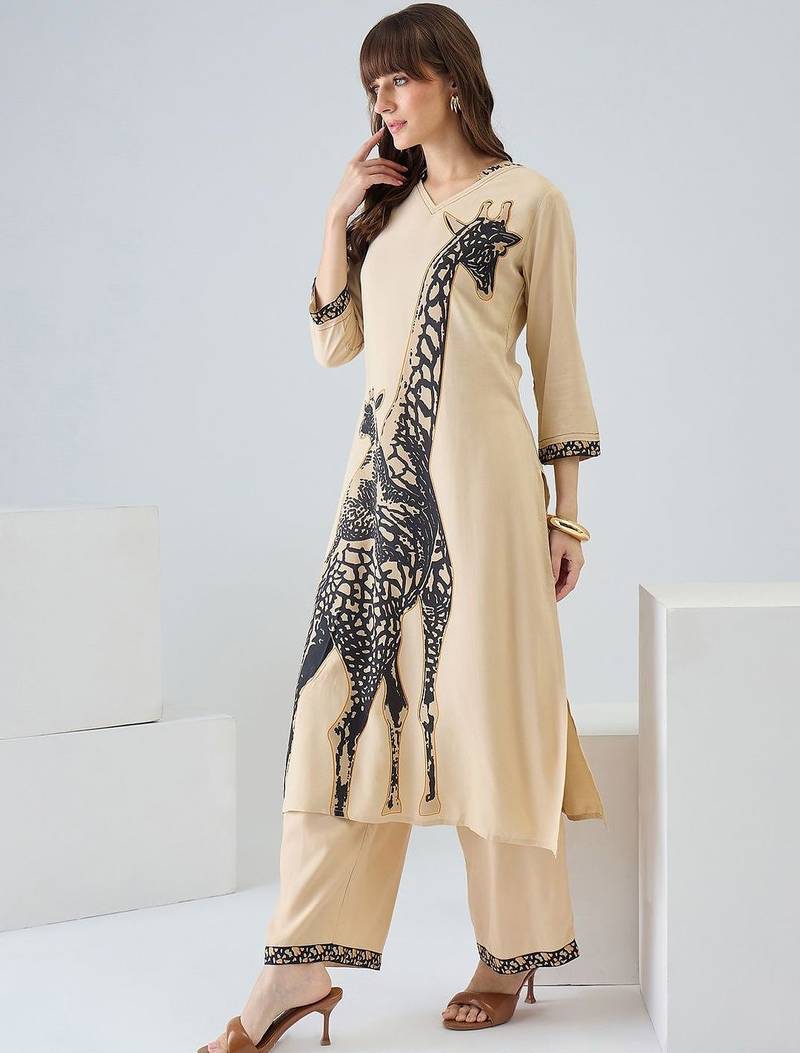 Women Animal Printed Regular Kurta with Trousers