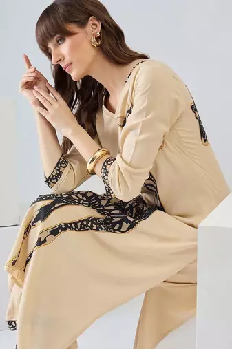 Women Animal Printed Regular Kurta with Trousers
