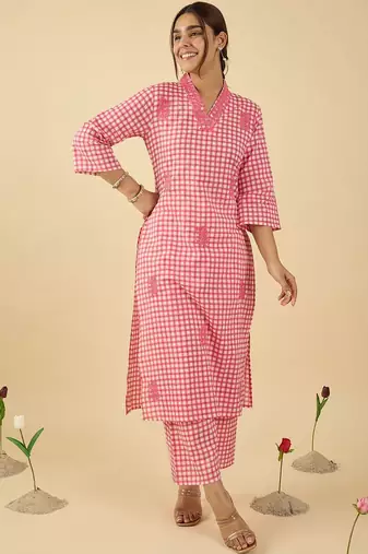 Women Regular Thread Work Pure Cotton Kurta with Trousers