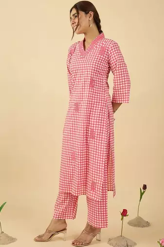 Women Regular Thread Work Pure Cotton Kurta with Trousers