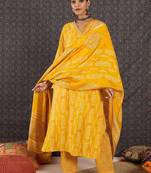 Women Ethnic Motifs Printed Regular Chanderi Silk Kurta with Trousers & With Dupatta