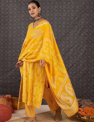 Women Ethnic Motifs Printed Regular Chanderi Silk Kurta with Trousers & With Dupatta 4
