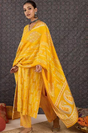 Women Ethnic Motifs Printed Regular Chanderi Silk Kurta with Trousers & With Dupatta
