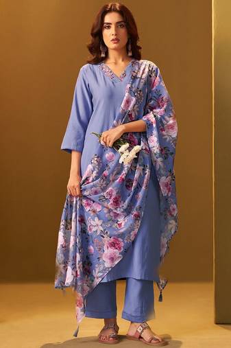 Floral Regular Thread Work Kurta With Trousers & Dupatta