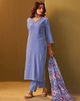 Floral Regular Thread Work Kurta With Trousers & Dupatta 4