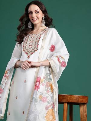 Floral Embroidered Thread Work Kurta With Trousers & Dupatta 1