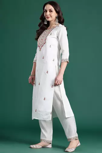 Floral Embroidered Thread Work Kurta With Trousers & Dupatta
