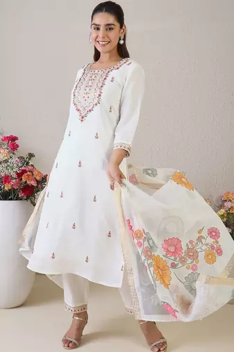 Women Floral Embroidered Kurta with Trousers & Dupatta