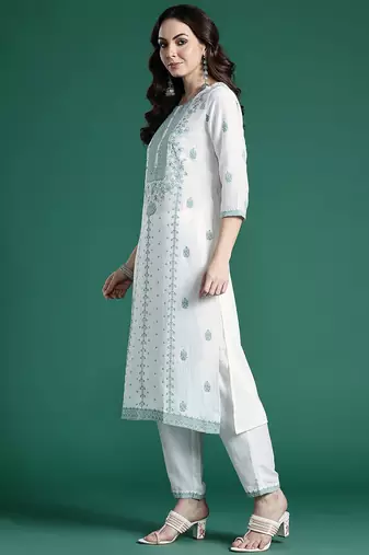 Ethnic Motifs Embroidered Kurta with Trousers & Dupatta