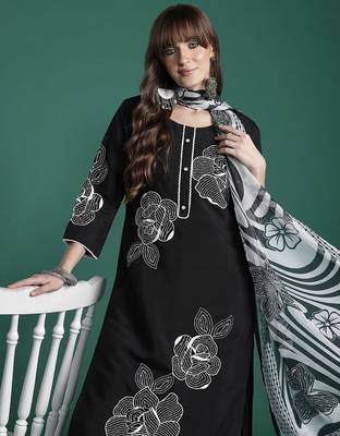 Floral Embroidered Pure Cotton Kurta with Trousers & Dupatta 1