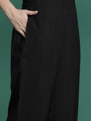 Floral Embroidered Pure Cotton Kurta with Trousers & Dupatta 3