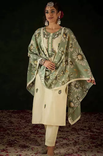 Women Floral Embroidered Regular Thread Work Kurta with Trousers & With Dupatta