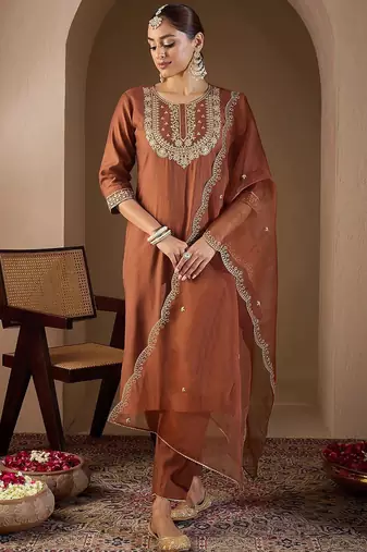 Women Ethnic Motifs Embroidered Regular Liva Kurta with Trousers & With Dupatta
