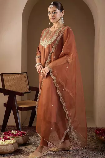 Women Ethnic Motifs Embroidered Regular Liva Kurta with Trousers & With Dupatta