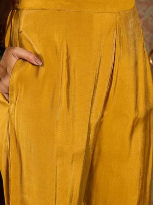 Ethnic Motifs Woven Design Zari Straight Kurta With Trousers & Dupatta 3