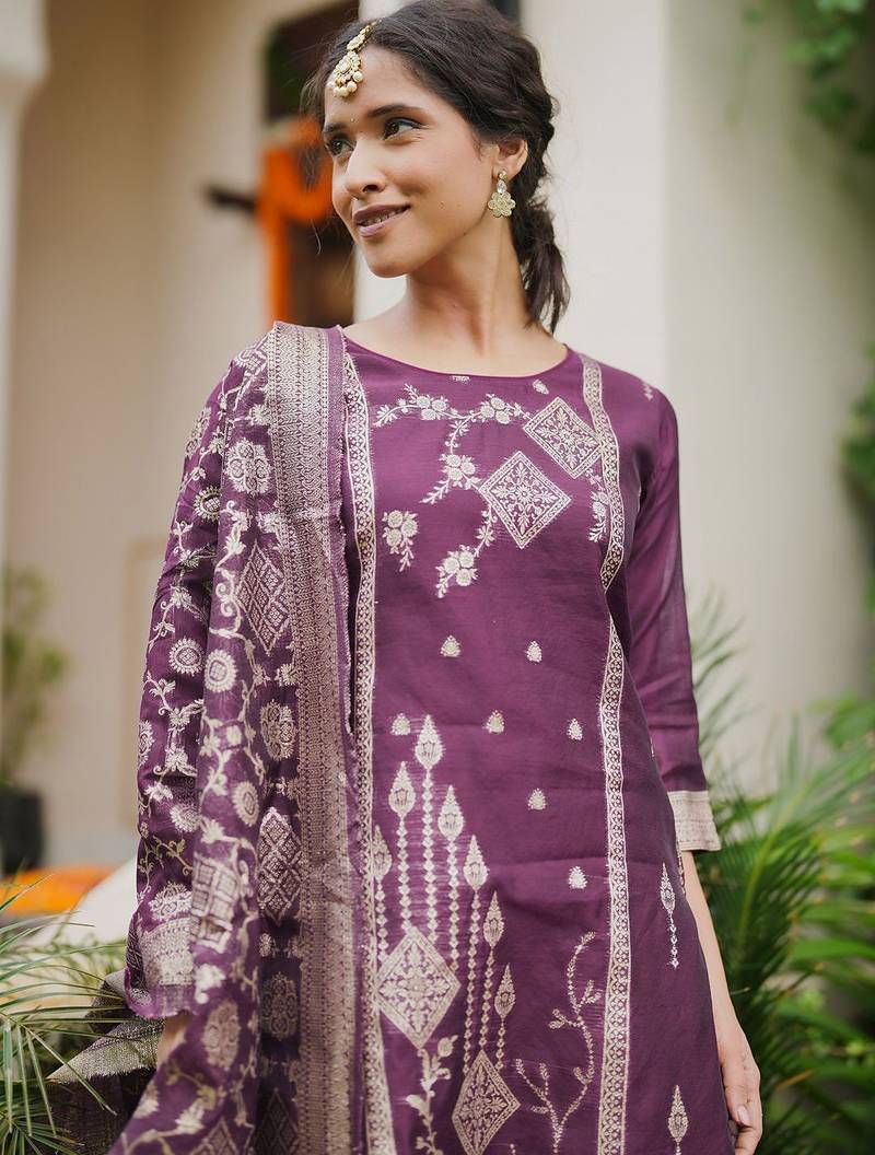 Women Woven Design Regular Kurta with Trousers & With Dupatta