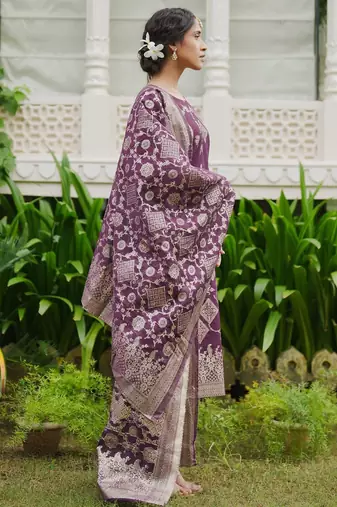 Women Woven Design Regular Kurta with Trousers & With Dupatta