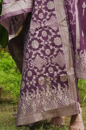 Women Woven Design Regular Kurta with Trousers & With Dupatta