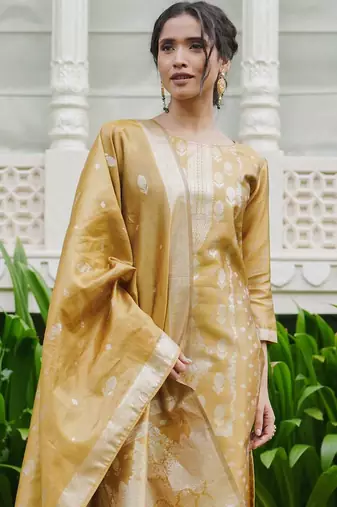 Ethnic Motifs Woven Design Straight Kurta With Trousers & Dupatta
