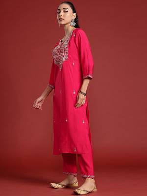Ethnic Motifs Embroidered Sequinned Kurta With Trousers & Dupatta 5