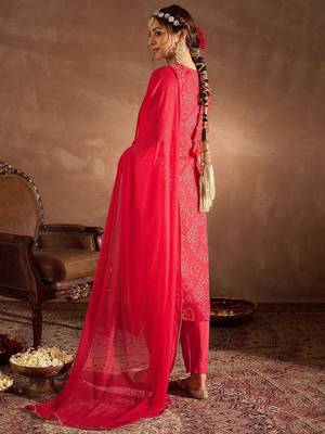 Bandhani Printed V-Neck Zari Silk Chiffon Straight Kurta With Trousers & Dupatta 5