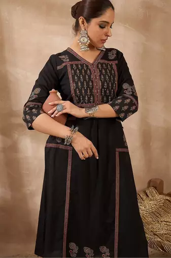Women Ethnic Motifs Embroidered Pleated Thread Work Pure Cotton Kurta with Trousers