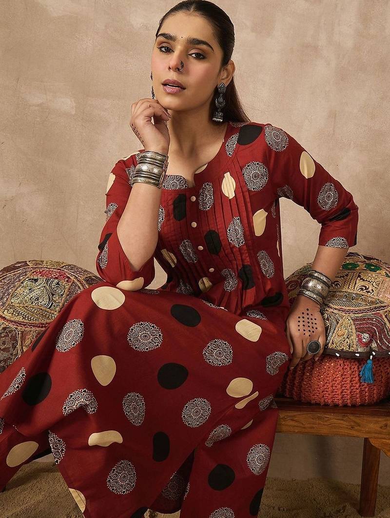 Women Ethnic Motifs Printed Pleated Pure Cotton Kurta with Trousers