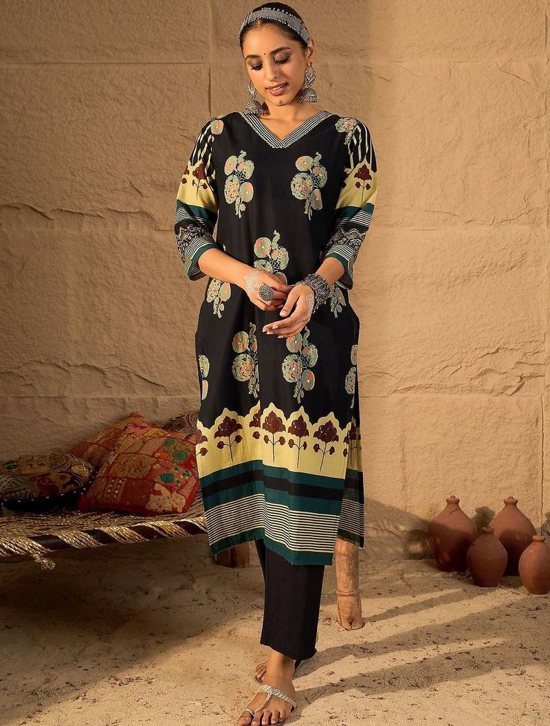Women Floral Printed Regular Pure Cotton Kurta with Trousers & With Dupatta