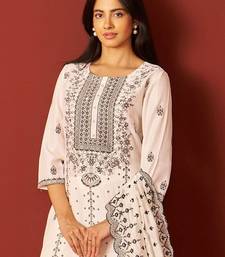 Women Floral Embroidered Kurta with Trousers & Dupatta