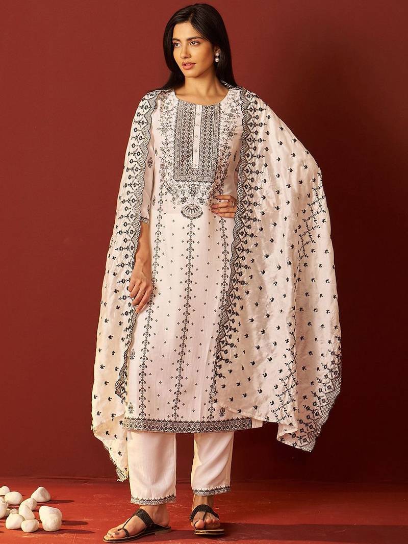 Women Floral Embroidered Kurta with Trousers & Dupatta