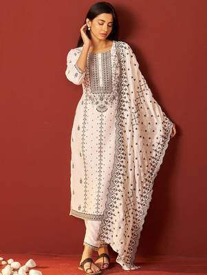 Women Floral Embroidered Kurta with Trousers & Dupatta 4