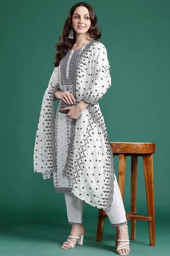 Ethnic Motifs Printed Kurta With Trousers & Dupatta
