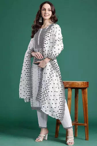 Ethnic Motifs Printed Kurta With Trousers & Dupatta