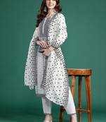 Ethnic Motifs Printed Kurta With Trousers & Dupatta