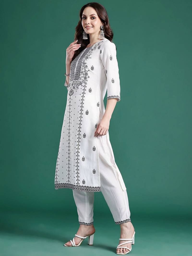 Ethnic Motifs Printed Kurta With Trousers & Dupatta