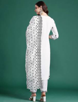 Ethnic Motifs Printed Kurta With Trousers & Dupatta 6