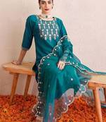 Women Floral Yoke Design Regular Gotta Patti Kurta with Trousers & With Dupatta