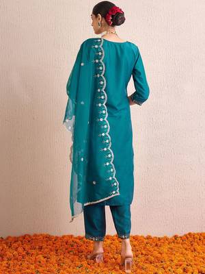 Women Floral Yoke Design Regular Gotta Patti Kurta with Trousers & With Dupatta 7