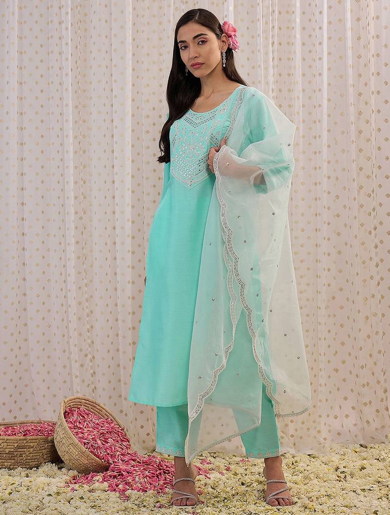 Floral Embroidered Regular Aari Work Kurta with Trousers & With Dupatta