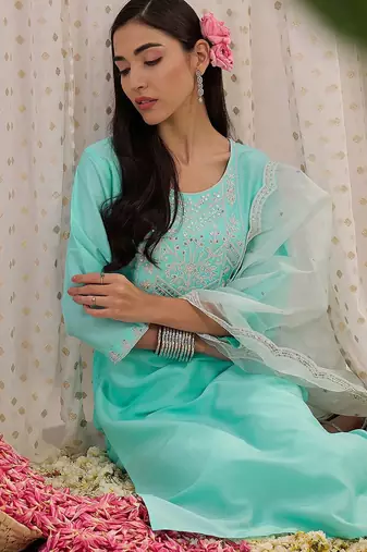 Floral Embroidered Regular Aari Work Kurta with Trousers & With Dupatta