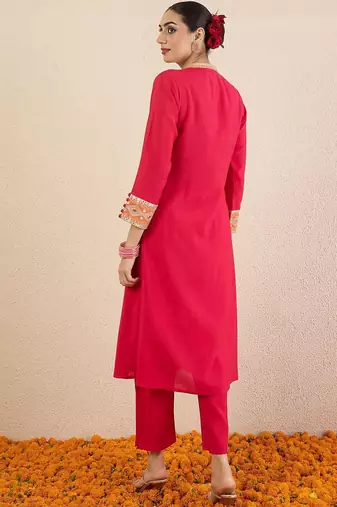 Women Ethnic Motifs Embroidered Mandarin Collar Mirror Work Kurta Trousers