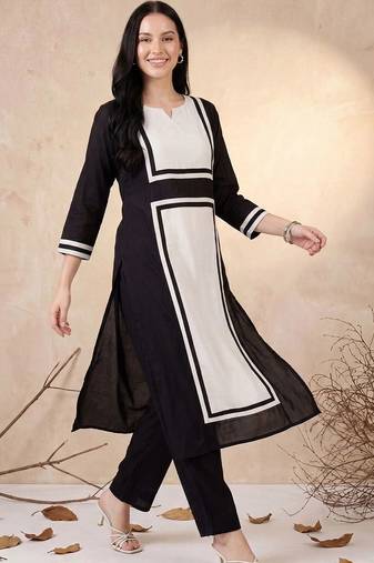 Women Colourblocked Regular Chanderi Silk Kurta with Trousers