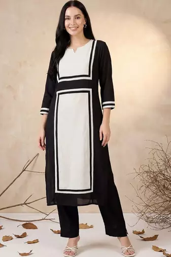 Women Colourblocked Regular Chanderi Silk Kurta with Trousers