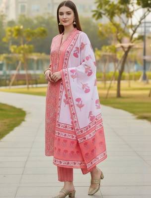 Women Floral Printed Empire Pure Cotton Kurta with Trousers & With Dupatta 2