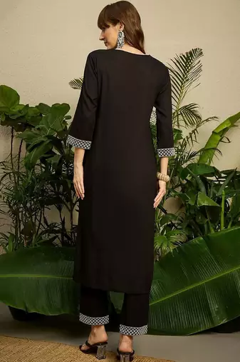 Women Ethnic Motifs Embroidered Regular Thread Work Kurta with Trousers
