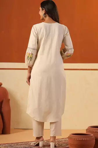 Women Ethnic Motifs Printed Regular Pure Cotton Kurta with Trousers