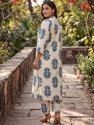 Women Floral Printed Regular Pure Cotton Kurta with Trousers 6